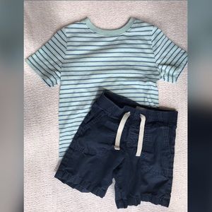 Summer Set!    Navy blue shorts & stripped shirt